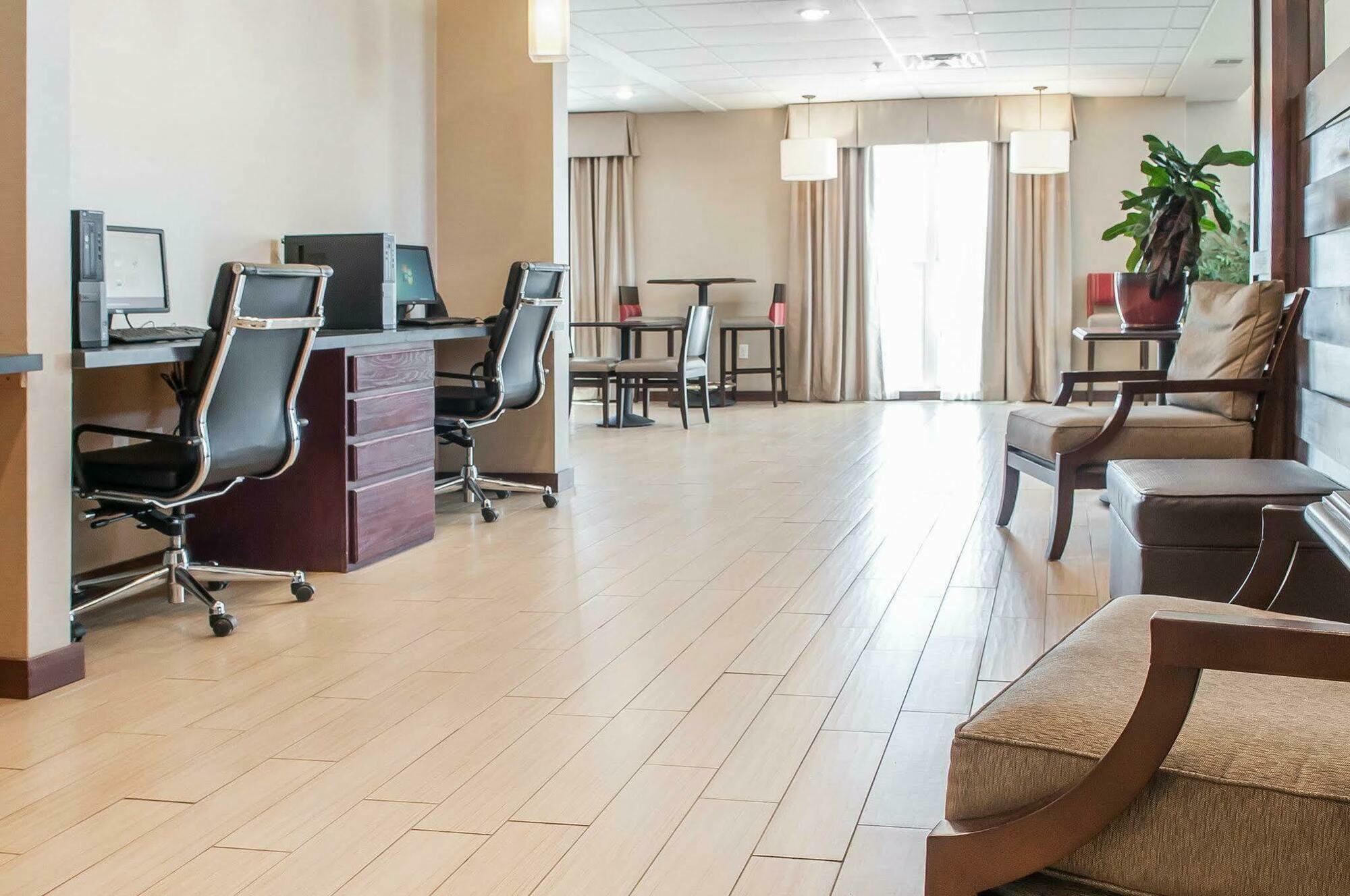 Comfort Suites Farmington Ngoại thất bức ảnh