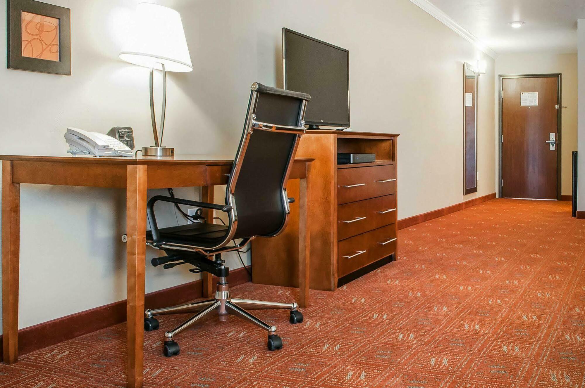 Comfort Suites Farmington Ngoại thất bức ảnh